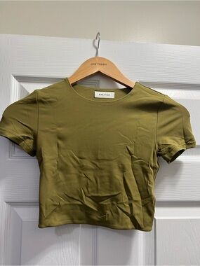 Babaton Olive Crop Tee